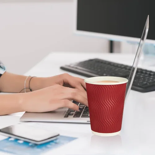Vista 9 de JollyPack Paquete de 60 tazas de café de papel de 12 onzas, vasos desechables de color rojo vino con pared ondulada aislada para café, té