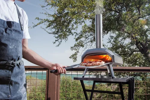 Vista 4 de Ooni Karu 12 - Horno de pizza al aire libre multi-combustible – Pizzas de 30 cm en 60 segundos - Horno de pizza portátil de leña y gas con piedra