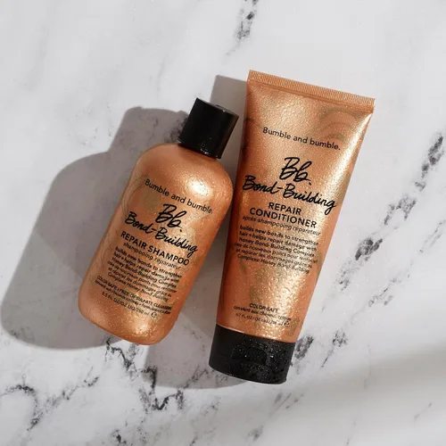 Vista 7 de Bumble and bumble. Bond-Building Hair Repair Shampoo Strengthens and Prevents Breakage Smooths Frizz, Adds Shine For Damaged Curly, Wavy