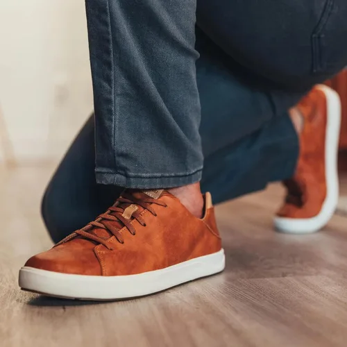 Vista 5 de OLUKAI Lae'ahi Li 'ILI - Tenis de cuero para hombre, zapatos de cuero de grano completo, tacón desplegable y suela de goma para todo tipo de clima