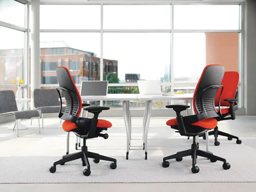 Vista 2 de Silla de oficina Steelcase, de tela, varios