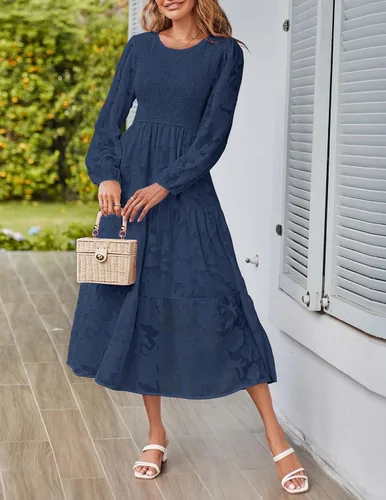 Vista 2 de MEROKEETY Vestido fruncido de manga larga para mujer 2023 con cuello redondo y textura floral, vestidos midi escalonados
