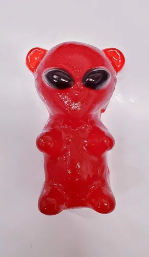 Vista 2 de The Gummy Bear Guy Oso de goma gigante alienígena (frambuesa azul)