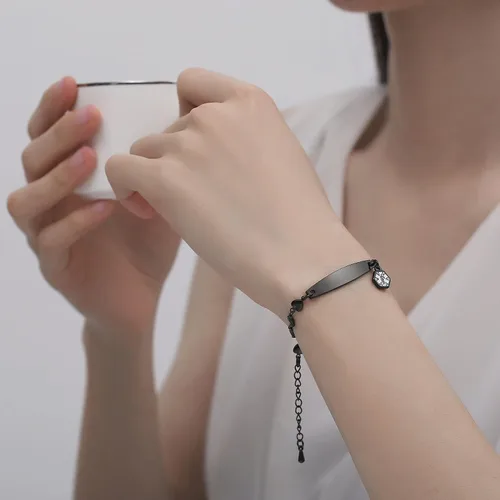 Vista 3 de mnmoom Pulseras de alerta médica para mujeres 6.5-8 pulgadas ajustables corazón links pulseras médicas con grabado