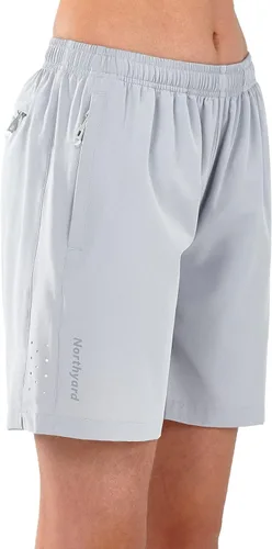 Vista 2 de NORTHYARD Pantalones cortos deportivos de senderismo para mujer, de secado rápido, ligeros, para gimnasio, entrenamiento, con 3 bolsillos