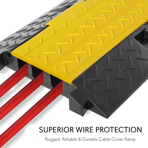 Vista 6 de Pyle Cubierta protectora de cable duradera para rampa, soporta 33000 libras, protección de cable resistente de tres canales con cubierta superior
