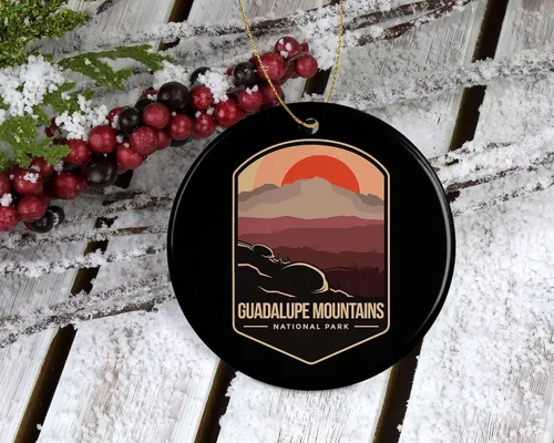 Vista 3 de Adorno del Parque Nacional de las Montañas Guadalupe – Regalo del Parque Nacional de las Montañas Guadalupe – Adorno de Navidad de las Montañas