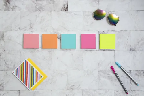 Vista 2 de Post-it Notas, 3 x 3 pulgadas, 6 blocs de notas adhesivas favoritas de Estados Unidos, colección Poptimist, colores brillantes