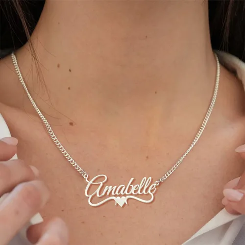 Vista 4 de Collar NovGarden con nombre, chapado en oro de 18 quilates, para pareja, dije con nombre, regalo para mujer y hombre