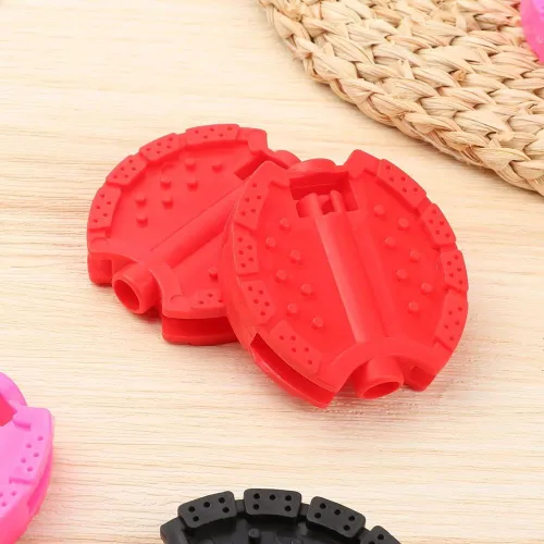 Vista 8 de 2 pares de pedales de triciclo para niños pequeños, eje de husillo de 5/16 pulgadas, reposapiés plano para niños, triciclo rojo, triciclo al aire
