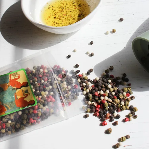 Vista 8 de Melina's Peppercorns, California 4 Pepper Blend, 6 onzas