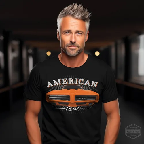 Vista 2 de 1969 GTO Tribute - Camiseta para hombre, color negro, idea de regalo para fanáticos del coche americano S-6XL Fabricado en Estados Unidos