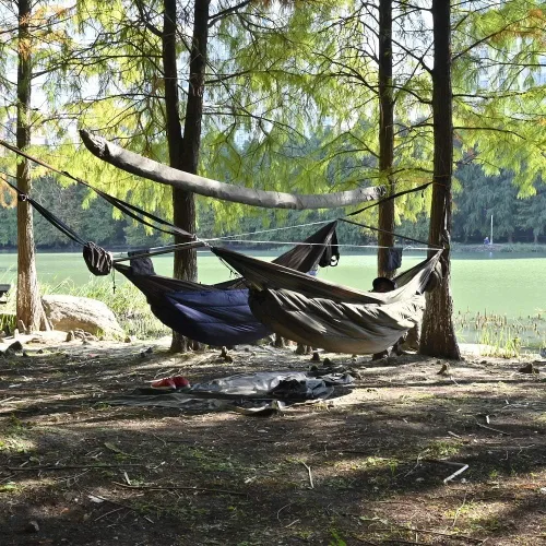 Vista 8 de OneWind Hamaca portátil para acampar de 11 pies con mosquitera, hamaca doble Ridgeline ajustable con correas de árbol de 2 x 12 pies, color marrón