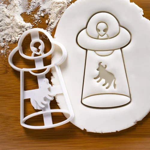 Vista 2 de Cortador de galletas UFO Cow Abduction, 1 pieza - Bakerlogy
