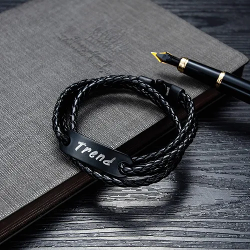Vista 3 de GEAPRIE Pulsera de cuero personalizada con texto personalizado Pulsera de cuero PU para hombres de moda de tres capas, Cuero, Sin gemas.