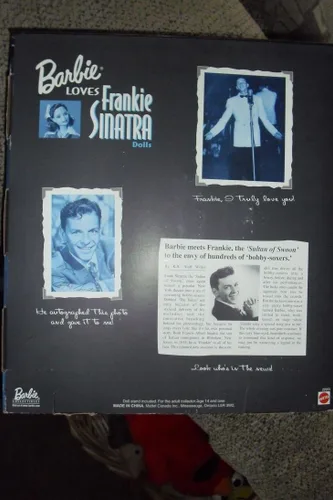 Vista 2 de Barbie Loves Frank Sinatra Edición Coleccionista Set