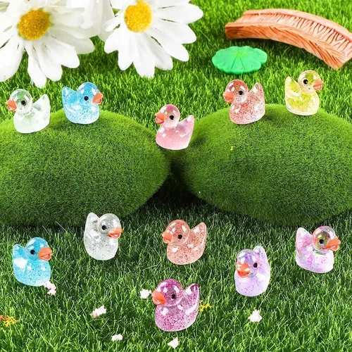 Vista 4 de Cidinge 80 mini patos de resina, 10 colores de lentejuelas en miniatura para proyectos de bricolaje, jardín, casa de muñecas, acuario, hogar