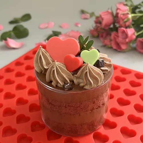 Vista 3 de Moldes de Chocolate en Forma de Corazón Pequeños de Silicona, Moldes de Gomita en Forma de Corazón de Silicona con Raspador (S)