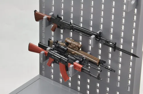 Vista 2 de Tomytec Little Armory LD002: Kit de modelo de plástico para pistola