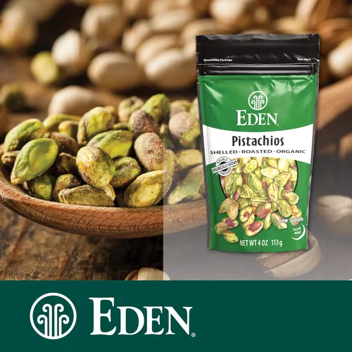 Vista 5 de Eden Pistachos orgánicos, sin cáscara, tostados y rociados con sal marina, cultivados en California, 4 onzas