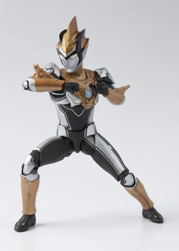 Vista 5 de TAMASHII NATIONS Bandai S.H. Figuarts Ultraman Rosso Aqua Figura de acción