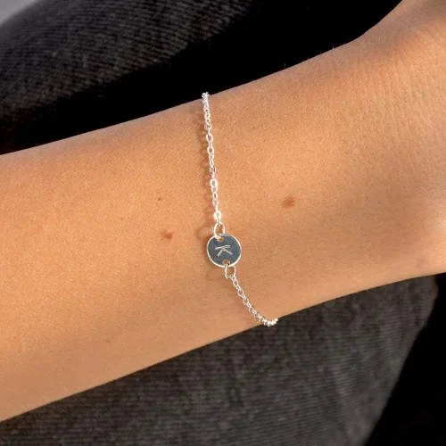 Vista 2 de YANCHUN Pulsera con inicial para mujer, ajustable, redondo, con letras del alfabeto, para mujer