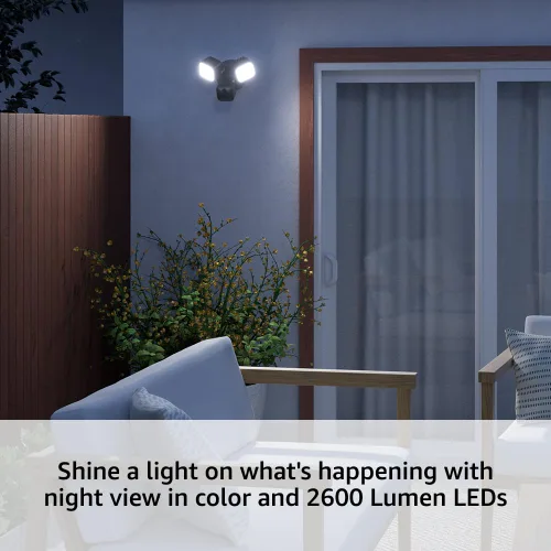 Vista 3 de Cámara Blink Wired Floodlight – Cámara de seguridad inteligente, 2600 lúmenes, vista en vivo HD, sirena incorporada, compatible con Alexa, 1 cámara