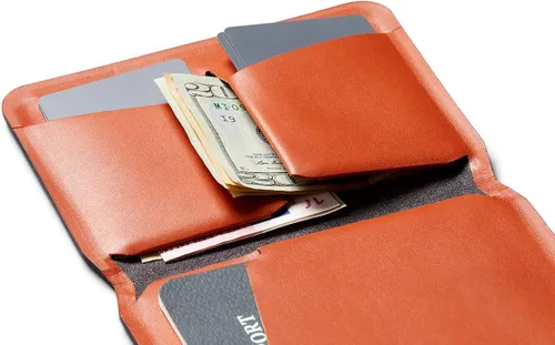 Vista 4 de Bellroy Apex - Funda para pasaporte (piel para pasaporte, protección RFID)