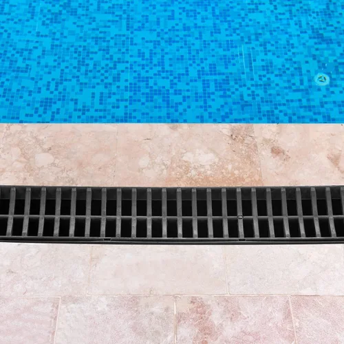 Vista 8 de VEVOR Sistema de Drenaje de Trinchera Paquete de 3, Drenaje de Canal con Rejilla de Plástico 5.7 x 3.1 pulgadas Zanja de Drenaje HDPE, Vía de Agua