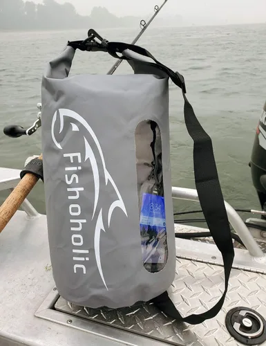 Vista 2 de Fishoholic Bolsa seca – Bolsas de equipo impermeables – Broche a prueba de fallas – Hecho resistente y duradero para kayak, barco, pesca