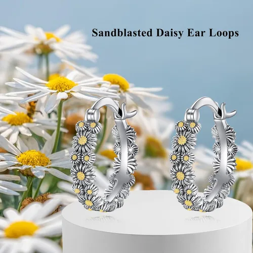 Vista 3 de POPLYKE Aretes de plata de ley con diseño de flores, pequeños aretes tipo huggie, regalo de joyería para mujer