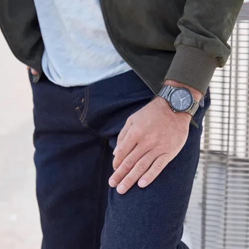 Vista 4 de Citizen Reloj Axiom Eco-Drive para hombre, Negro