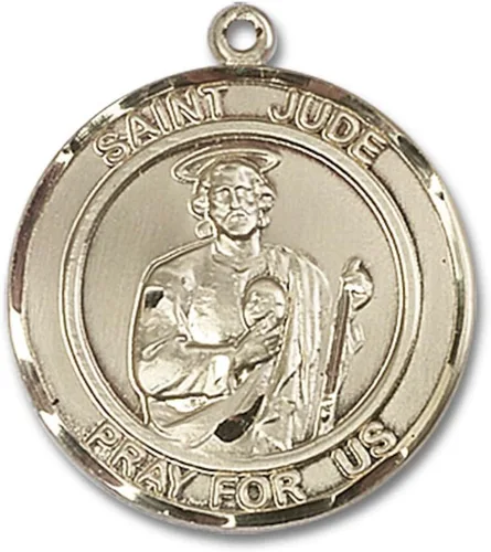Vista 2 de Bonyak Jewelry - Medalla de San Judas hecha a mano con relleno de oro amarillo de 14 quilates