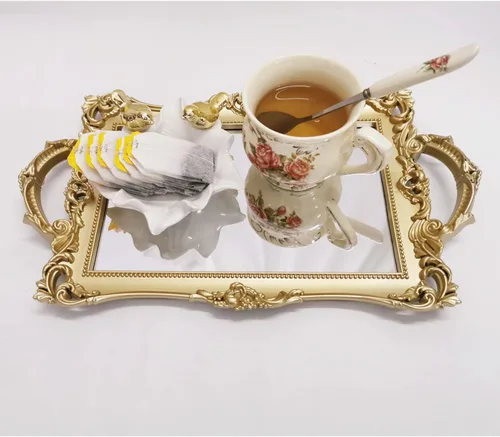 Vista 4 de Bandeja Espejo Decorativa Rectangular Pequeña, Estilo Francés, Organizador de Maquillaje, Organizador de Joyas, Bandeja para Servir, 13" x 7.8