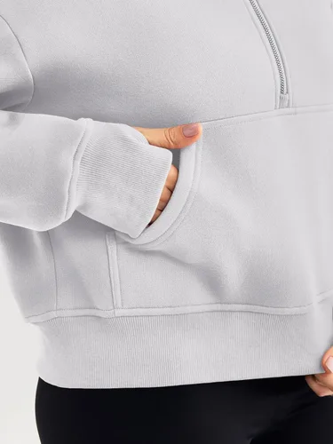 Vista 4 de Trendy Queen Sudaderas con capucha para mujer, con cremallera de un cuarto, sudaderas de gran tamaño, media cremallera con bolsillos, ropa de otoño