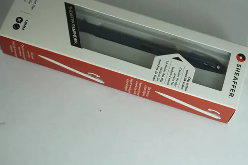 Vista 4 de Sheaffer Recordatorio Delgado, silueta elegante, innovador clip clickable mate lacado bolígrafo