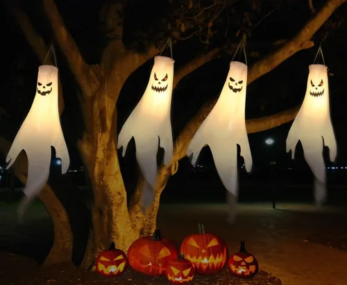 Vista 7 de Decoraciones de Halloween, para colgar al aire libre, calcetines de viento fantasma para árboles con temporizador, fantasmas LED para colgar