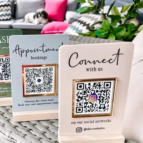 Vista 2 de Letrero de Código QR Personalizado Multi Negocio Mini Letrero de Pantalla QR Escanear para Pagar Personalizado Venmo Instagram App Letreros de Redes