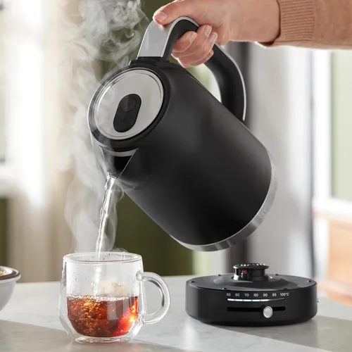 Vista 3 de KitchenAid Hervidor eléctrico de 1.7 litros, KEK1701, negro mate