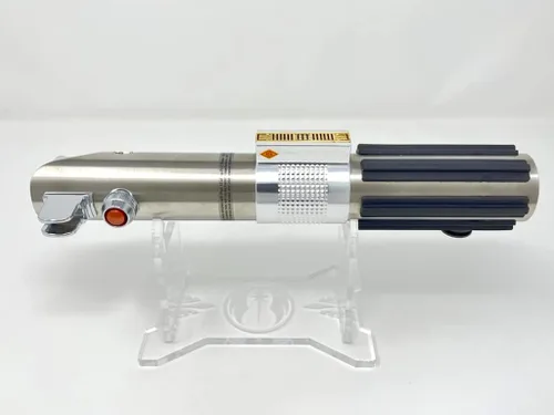 Vista 7 de Galaxy's Edge Star Wars Anakin Skywalker Legacy - Paquete de sable láser con soporte grabado exclusivo Saber Tech