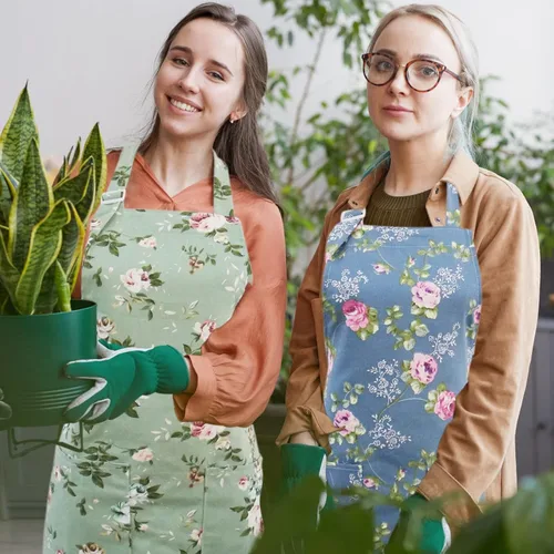 Vista 6 de Delantales florales para mujer, paquete de 2 delantales de cocina con bolsillos para cocinar, hornear, delantal de jardinería, regalos