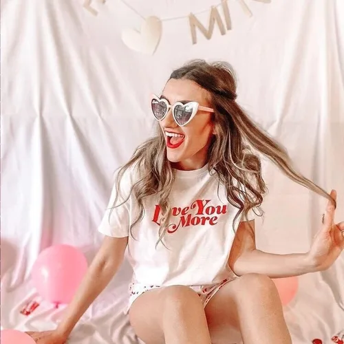 Vista 3 de 12 Pcs Heart Sunglasses Bachelorette Party, Bridal Shower Favors Bride Tribe Love Glasses Wedding Supplies