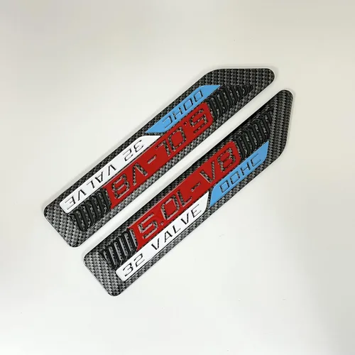 Vista 11 de 5.0L-V8 32 Válvulas DOHC Emblema Personalizado Premium S550 Plataforma Coyote Insignia Soler Performance (Negro - Negro) Compatible