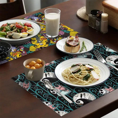 Vista 4 de Juego de 4 manteles individuales de Halloween, con temática de pesadilla, resistentes al calor, lavables, para cocina, mesa de comedor, manteles