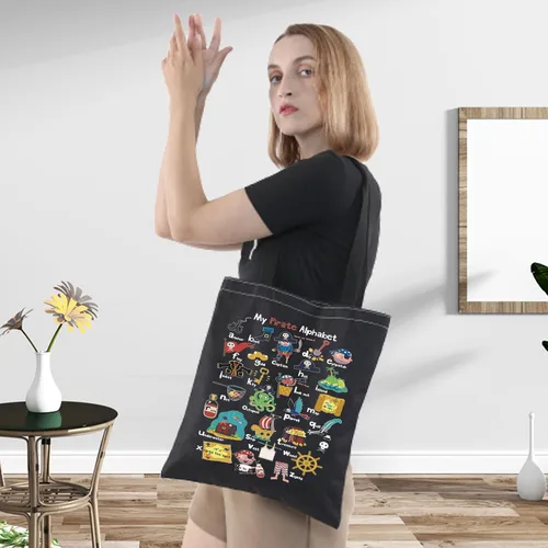 Vista 5 de LEVLO Pirate Life - Bolsa de lona con texto en inglés "Pirate Life", regalo inspirado en la cita de pirata, bolso de hombro con alfabeto A-Z