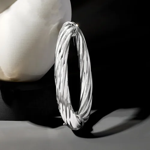 Vista 6 de Ross-Simons Italian Twisted Oval Bangle Bracelet