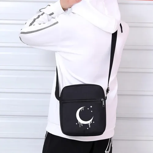 Vista 4 de Bolso cruzado gótico mini bolso de mensajero gótico con correas ajustables