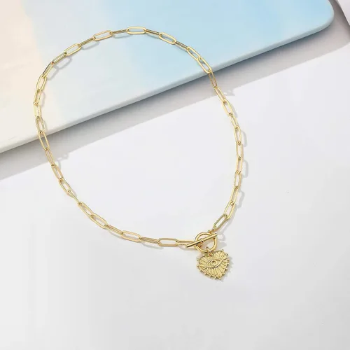 Vista 2 de Candro Collar de ojo turco chapado en oro de 14 quilates para mujer, collar de clip de papel con hebilla OT de moda, collar de corazón