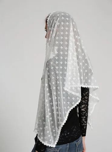 Vista 6 de Clover decoration ivory infinity scarf mantilla church veil v38