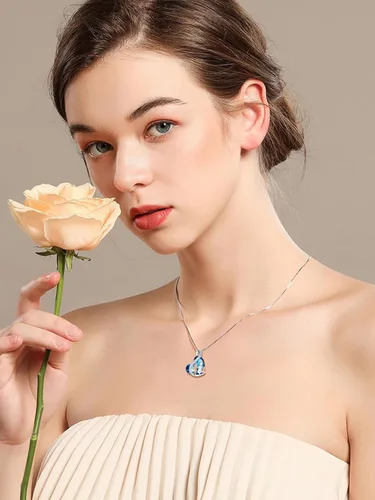 Vista 2 de Collar de Hermana de Plata de Ley - Joyería de Cumpleaños para Hermanas y Amigas